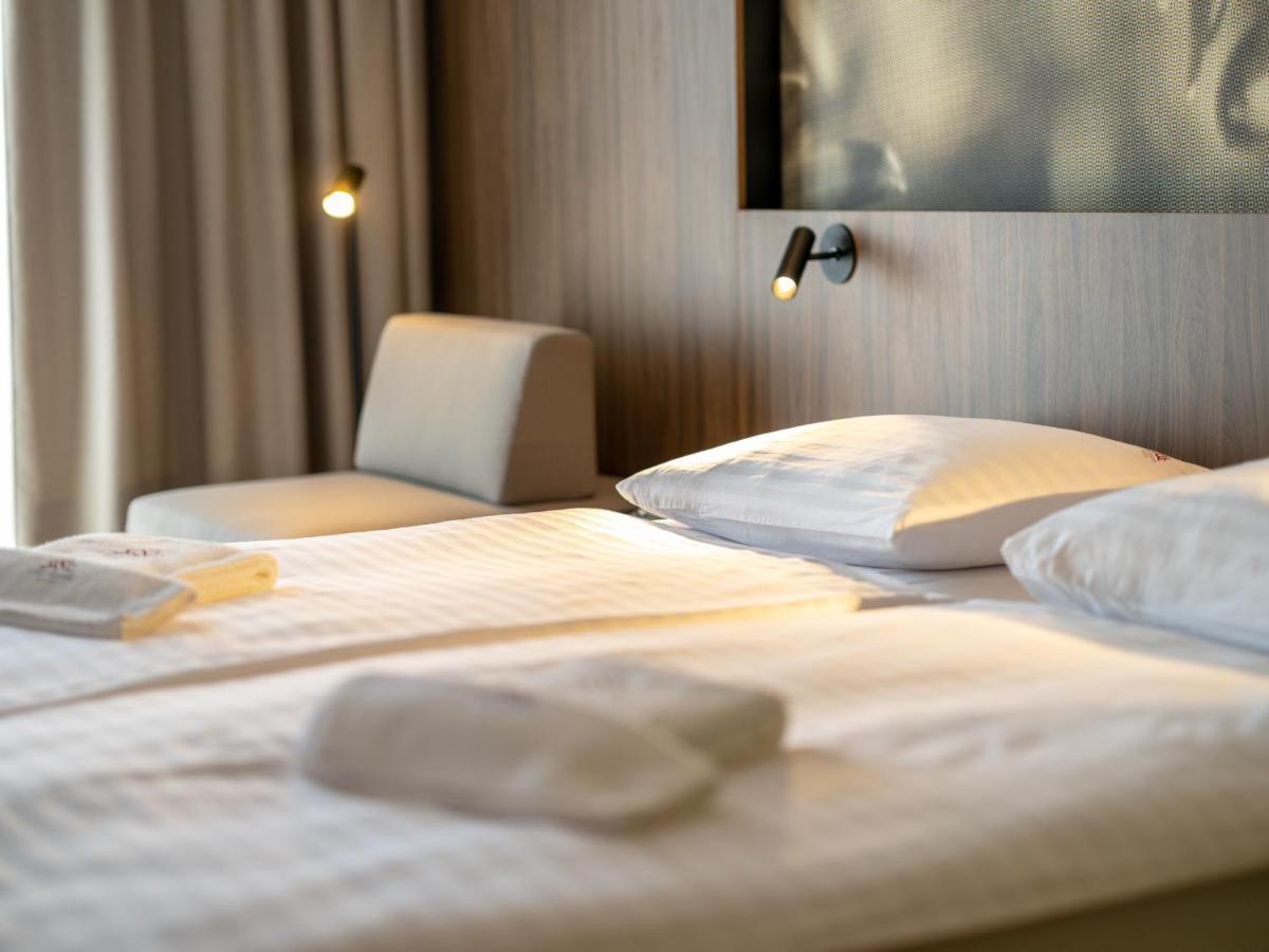 Hotel Villa Rosetta Savudrija Extérieur photo